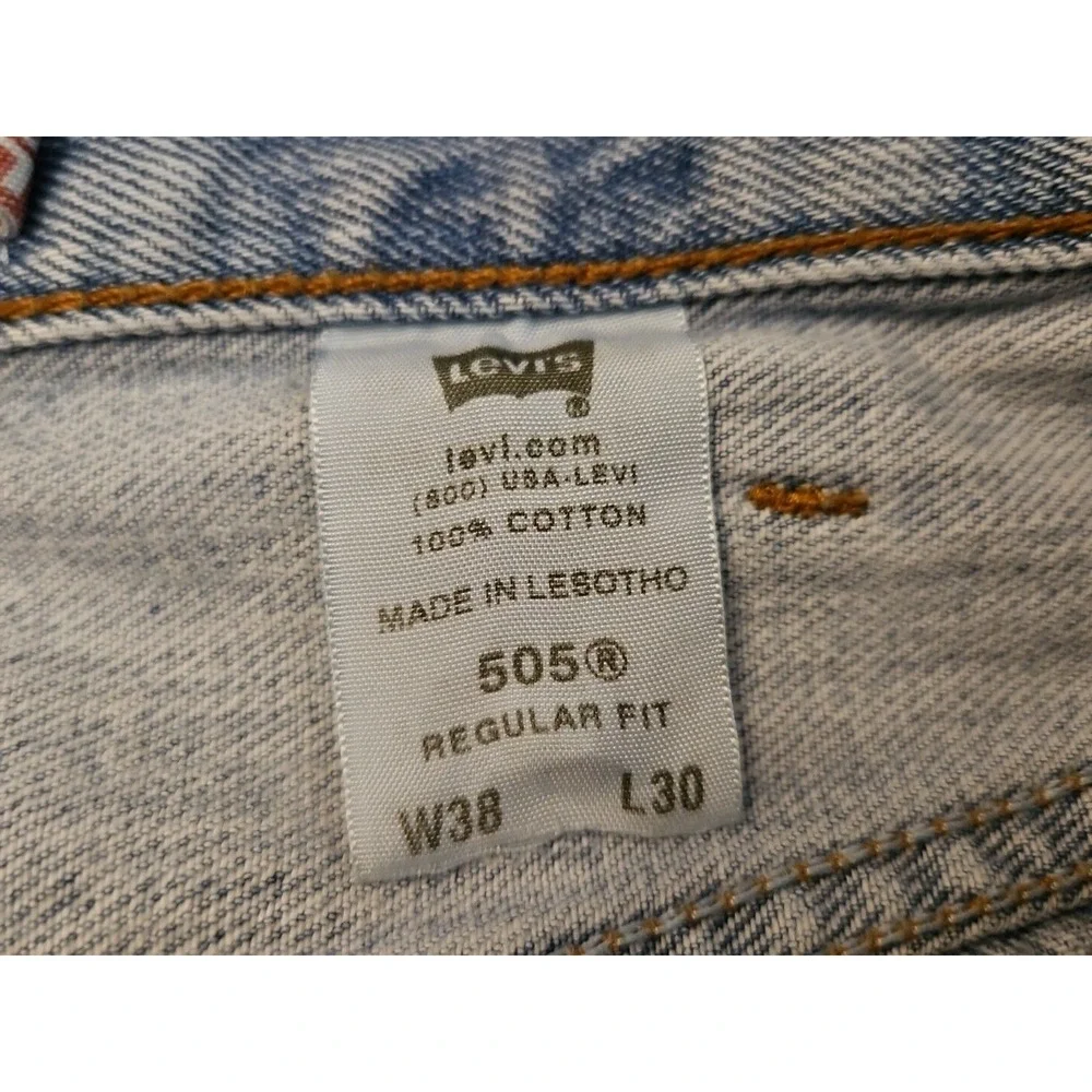 LEVI'S 505 REGULAR FIT 38 X 30 LIGHT WASH COTTON DISTRESSED Y2K DAD JEANS FADE